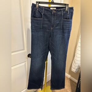 Maurices Women's Everflex Dark Blue straight Cut Jeans size 12 inseam: 31”